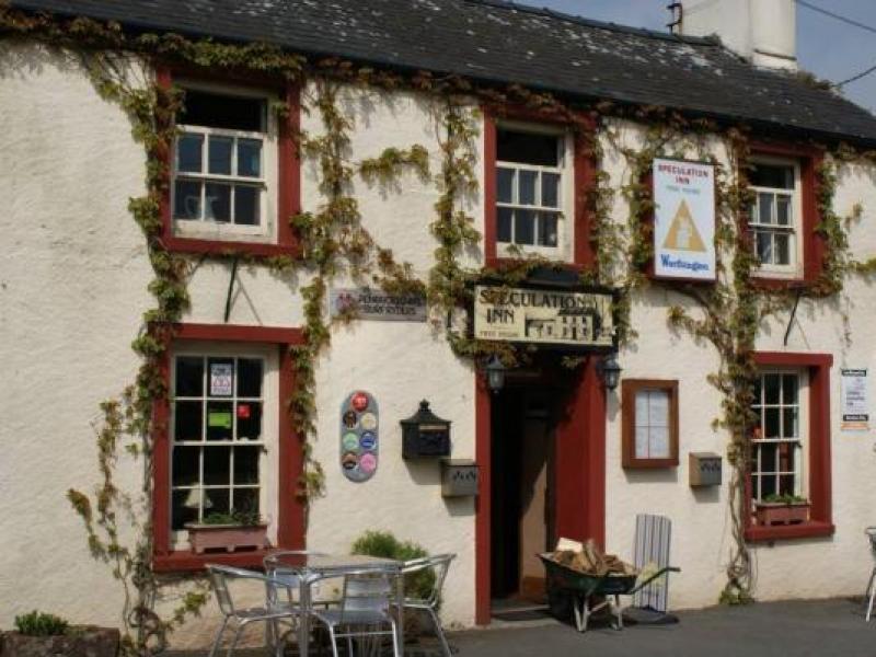 Speculation Inn, Hundleton •