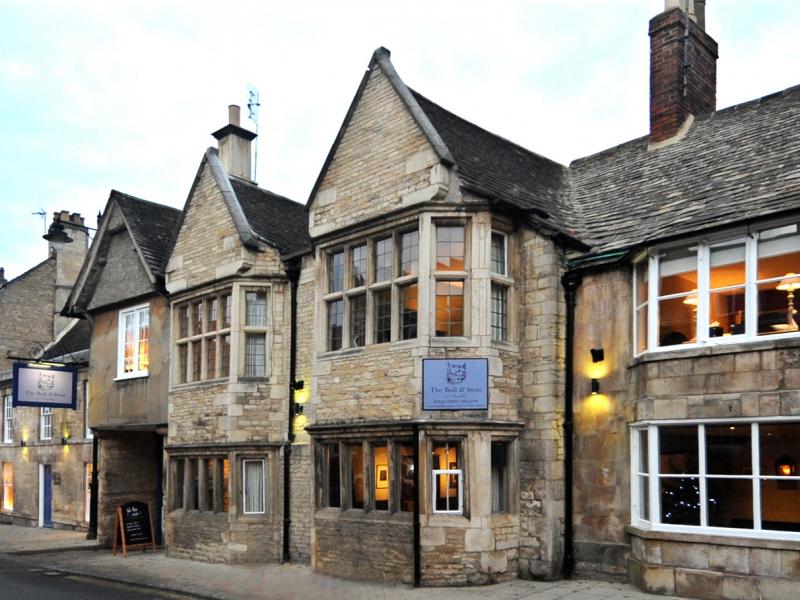 Bull & Swan, Stamford