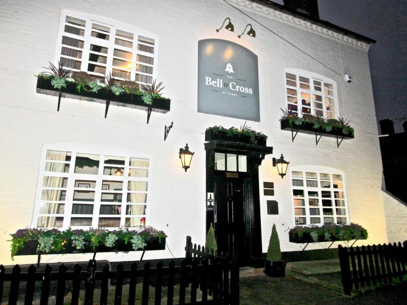 Bell & Cross, Clent •