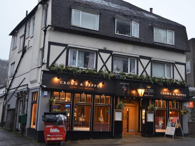 Crown & Pepper, Caterham