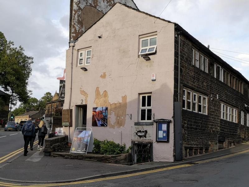 Albion Tap, Uppermill