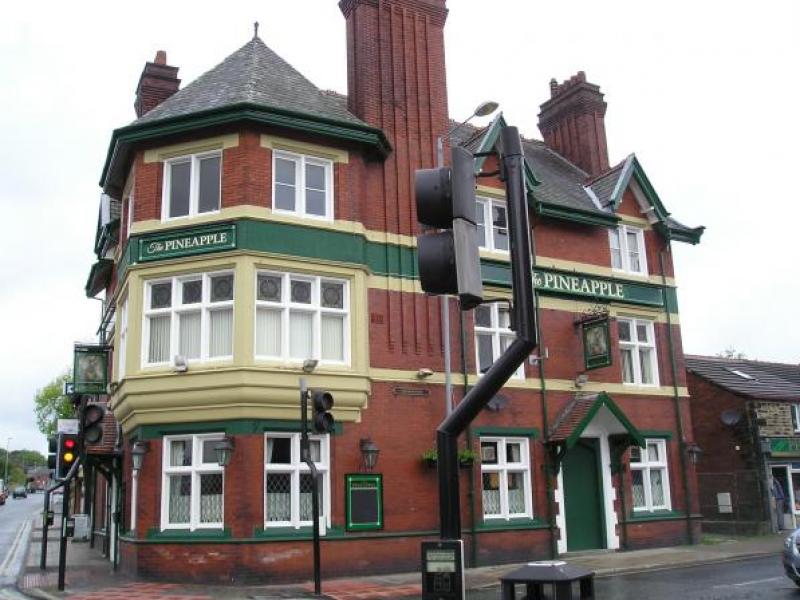 Pineapple Inn, Shaw •