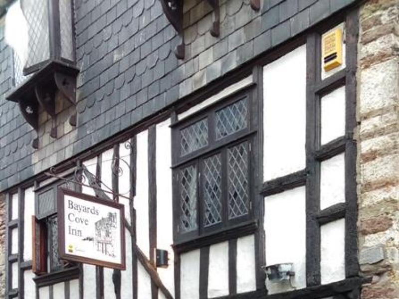 Bayards Cove Inn Dartmouth Whatpub Com