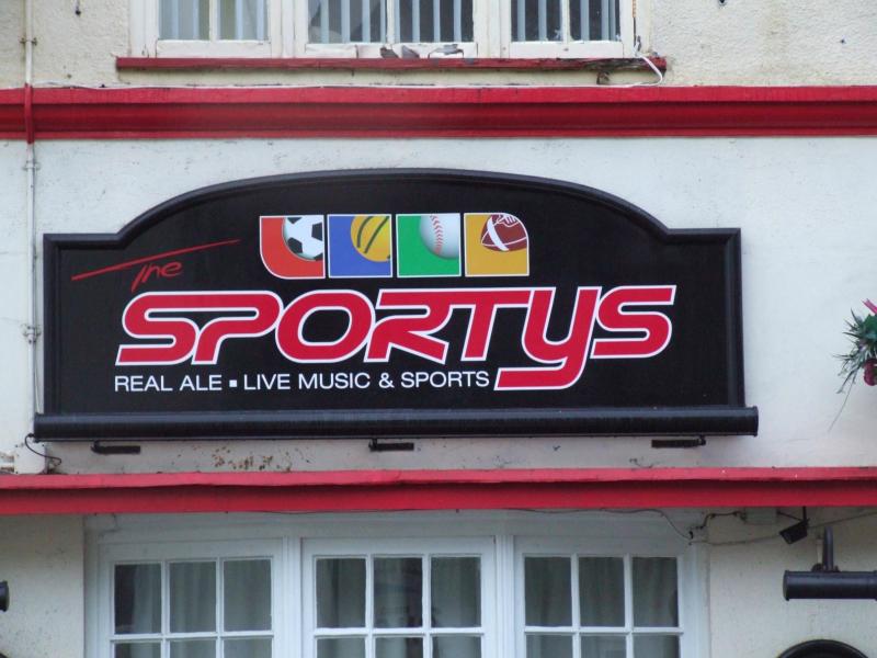 Sportys Bar, Torquay •