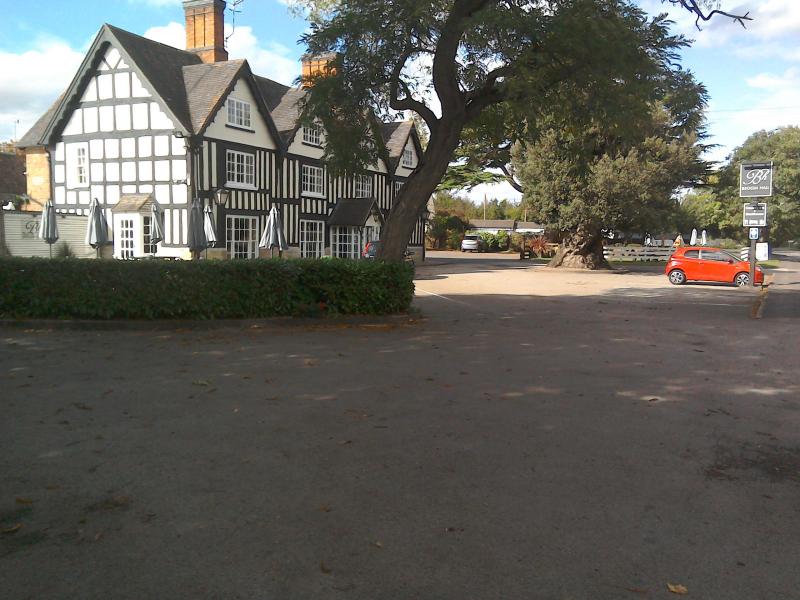 Broom Hall Inn, Broom