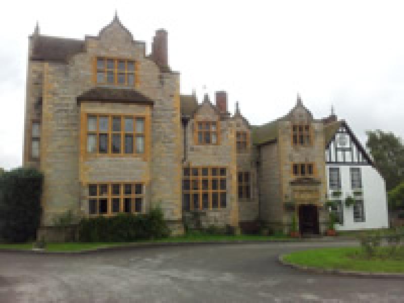 Salford Hall Hotel, Abbots Salford •