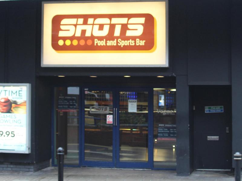 Shots, Woking •