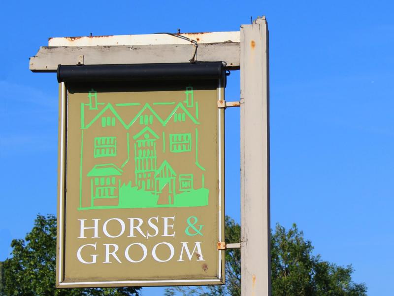 Horse & Groom, Merrow •