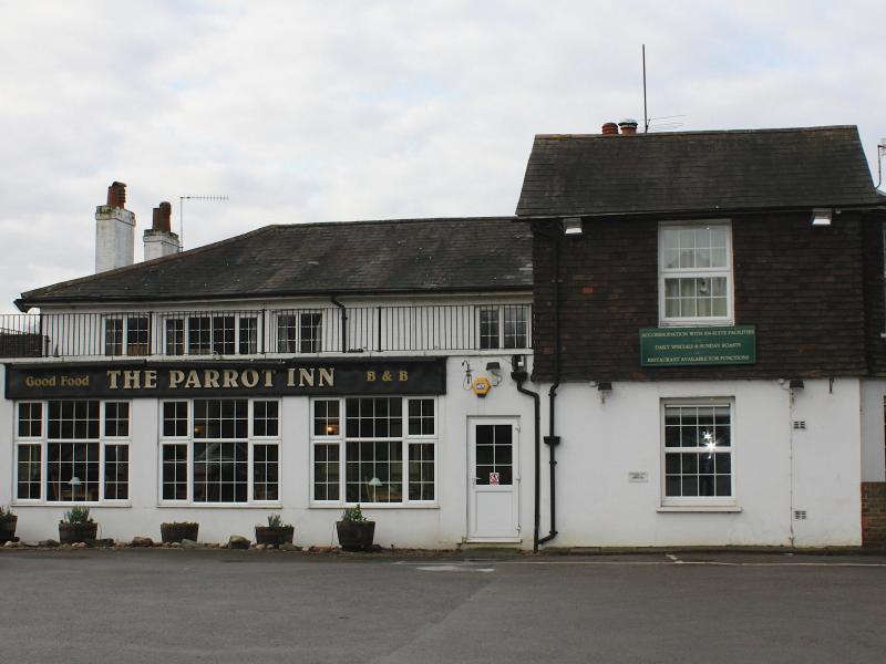 Parrot Inn, Shalford •