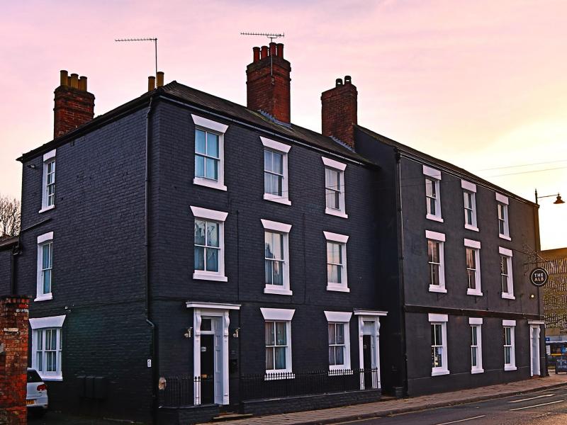 Alb, Shrewsbury
