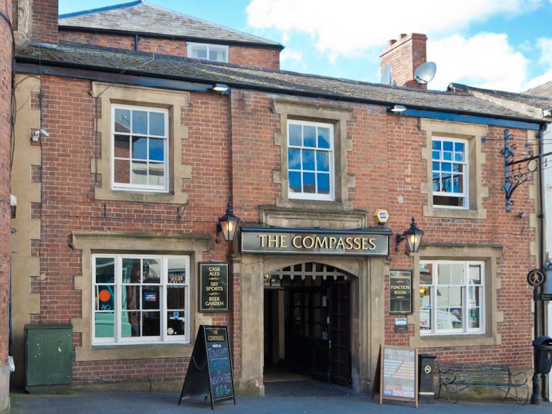 Compasses, Ludlow •