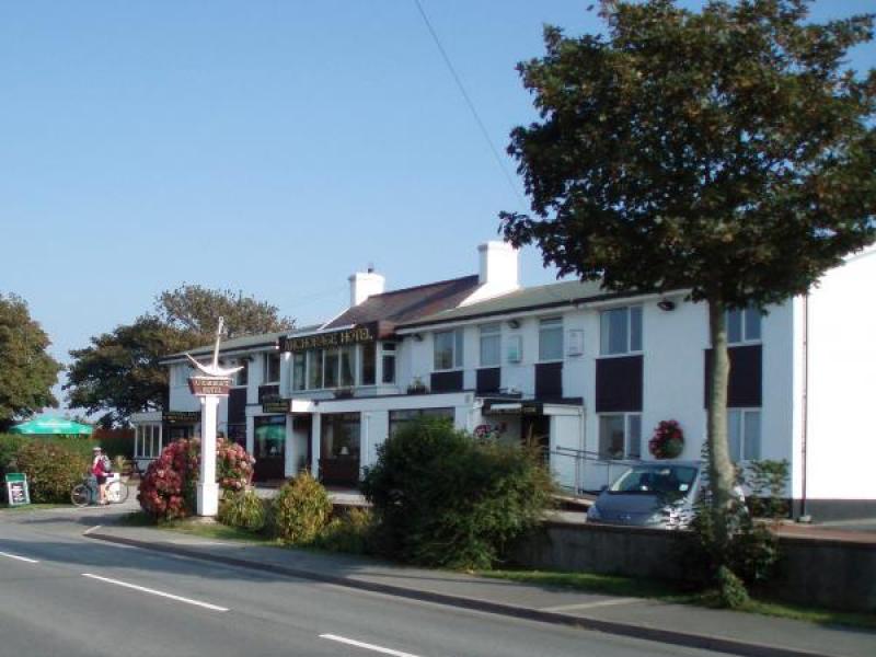 Anchorage Hotel, Four Mile Bridge •