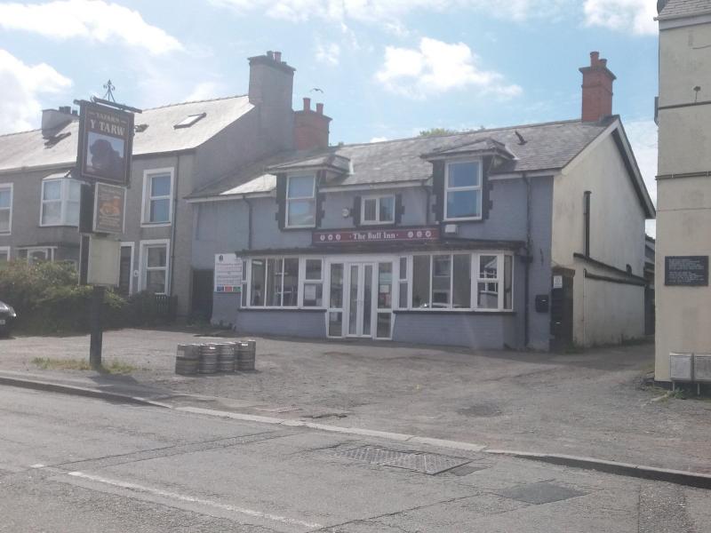 Bull Inn, Llanerchymedd