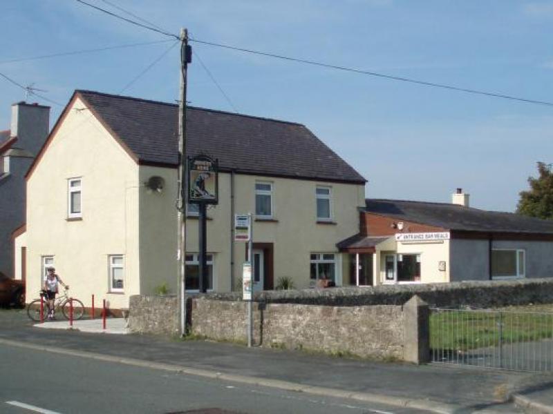 Joiners Arms, Malltraeth •