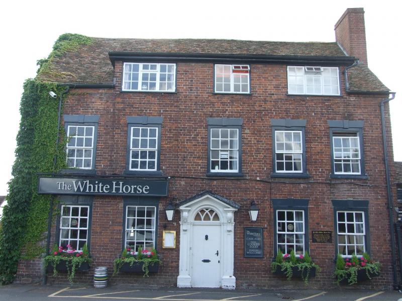 White Horse, Eaton Socon •