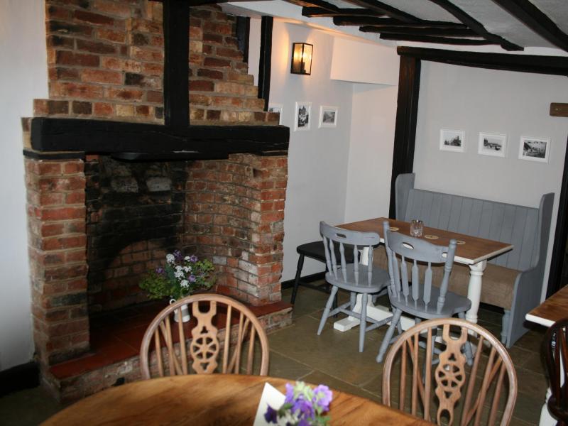 Royal Oak, Hail Weston •