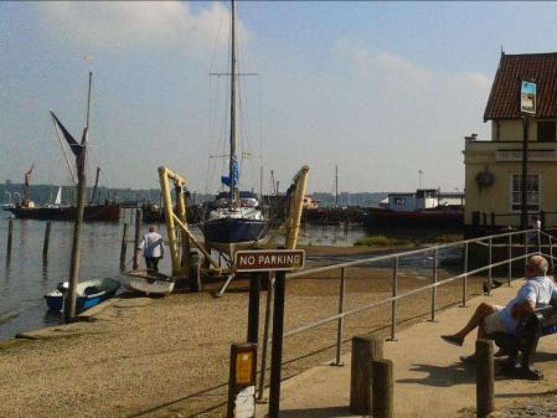 Butt & Oyster, Pin Mill