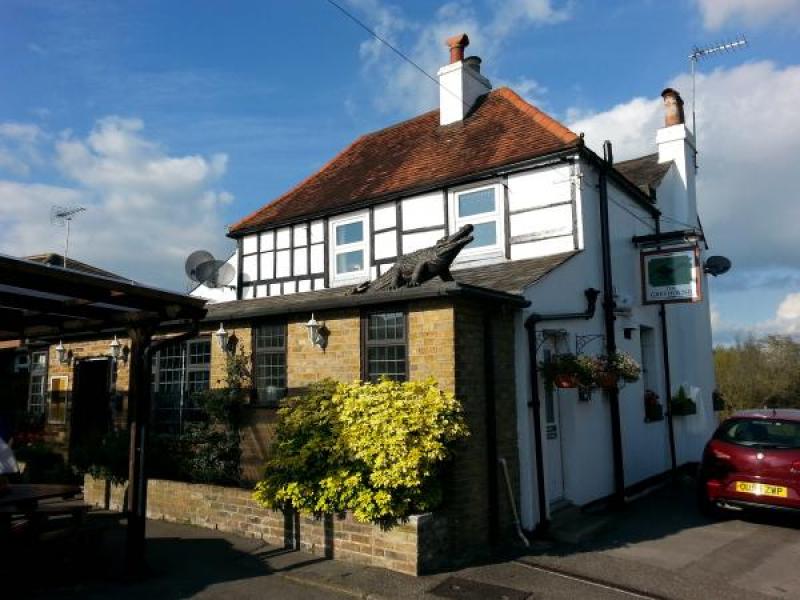 Greyhound, Eton Wick •