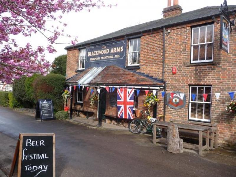Blackwood Arms, Littleworth Common