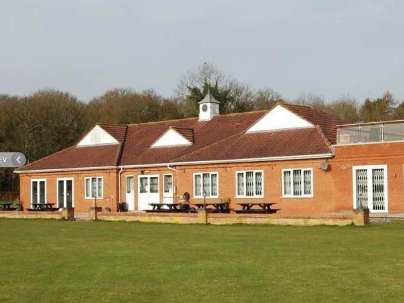 Burnham Cricket Club, Burnham