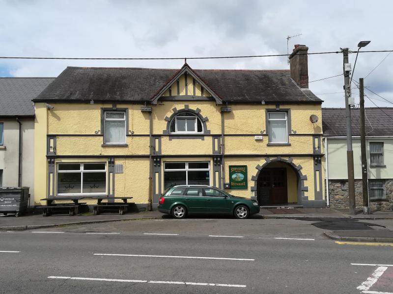Ship & Castle, Loughor •