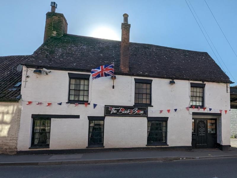 Black Swan, Langport