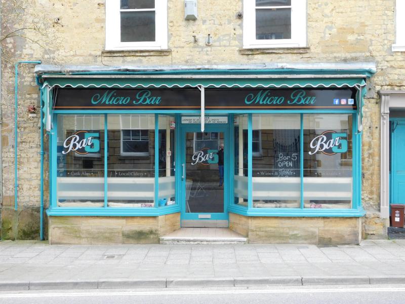 Bar 5, Crewkerne
