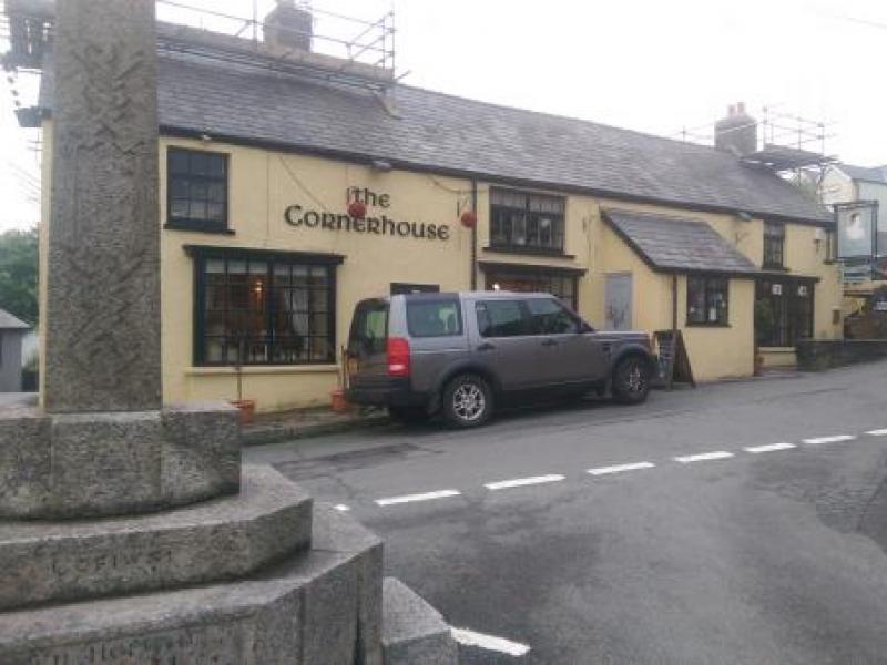 Corner House Inn, Llangynwyd •