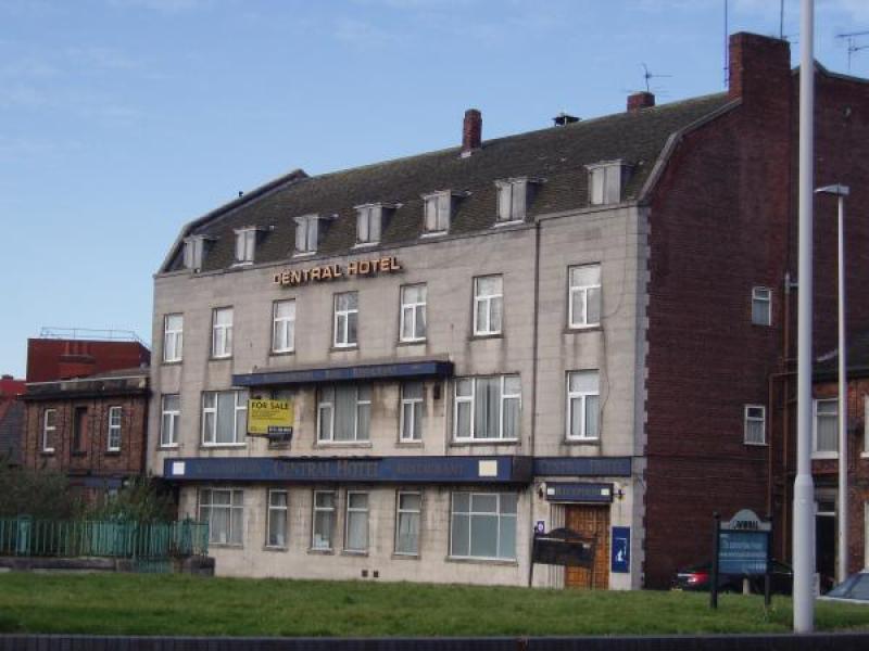 Central Hotel, Birkenhead •