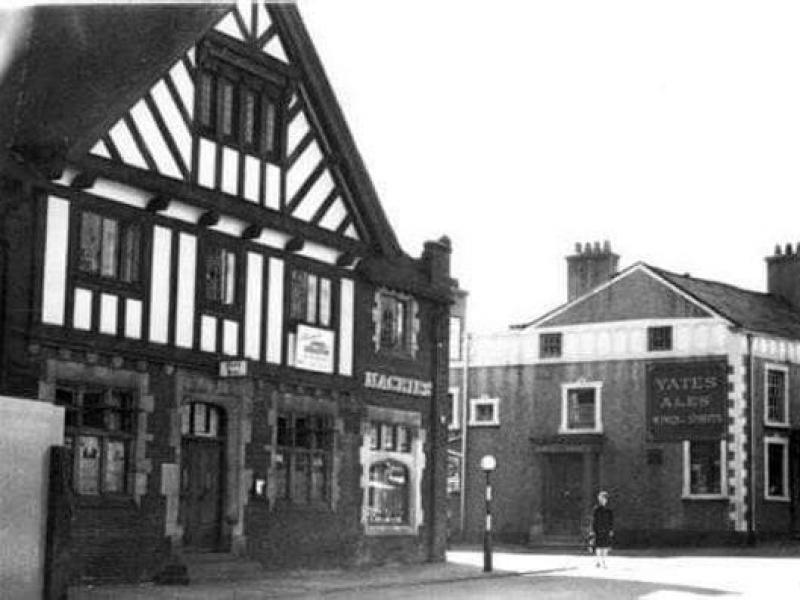 Horse & Jockey, Upton •