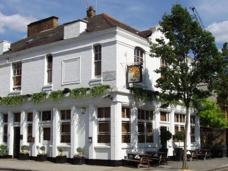 Chilled Eskimo, North Kensington