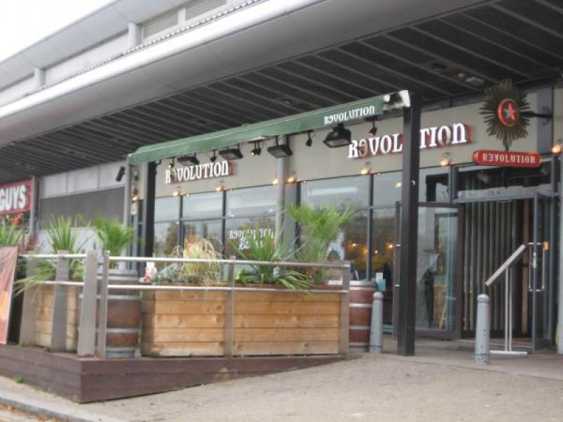 Revolution, Milton Keynes • whatpub.com